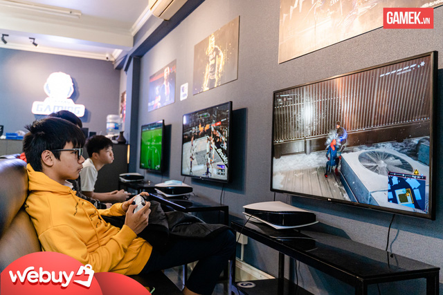 Cận cảnh quán PS5 siêu xịn xò đầu tiên tại Hà Nội - Ảnh 3.