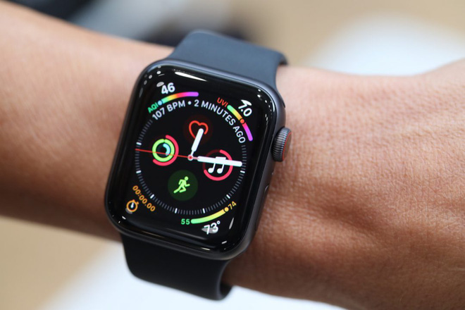 Apple Watch vừa cứu sống một người bị nước lũ cuốn - Ảnh 1.