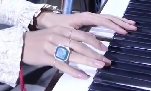 Tìm ra nam idol có đôi tay đẹp nhất Kpop: Gây bão cả MXH lớn nhất xứ Hàn, hội chị em nhìn mà đỏ mắt ghen tỵ - Ảnh 4.