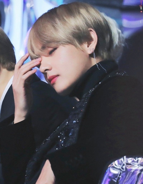 Tìm ra nam idol có đôi tay đẹp nhất Kpop: Gây bão cả MXH lớn nhất xứ Hàn, hội chị em nhìn mà đỏ mắt ghen tỵ - Ảnh 9.