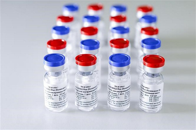 Những điều nên và không nên làm trước và sau khi tiêm vaccine ngừa Covid-19 - Ảnh 2.