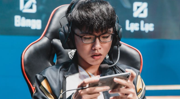 Lai Bâng - Từ thần đồng “cày rank” đến tuyển thủ xuất sắc bậc nhất của Liên Quân Mobile - Ảnh 7. Lai Bâng - Từ thần đồng “cày rank” đến tuyển thủ xuất sắc bậc nhất của Liên Quân Mobile - Ảnh 7.
