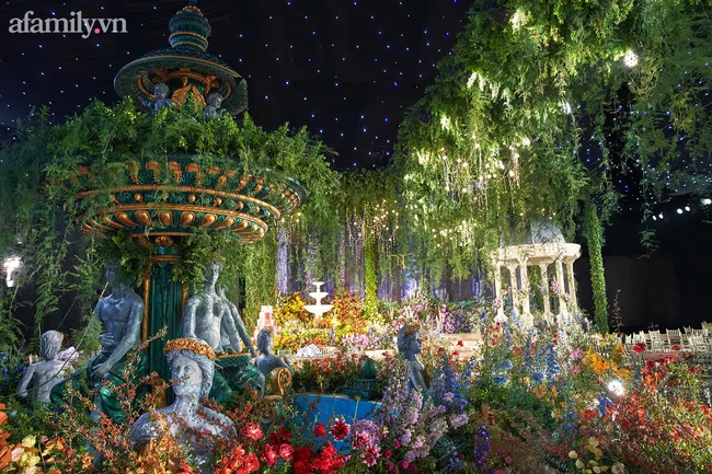 Mãn nhãn với đám cưới Vườn địa đàng concept truyện cổ tích Pháp, hơn 80 loài hoa trải dài lộng lẫy đến từng chi tiết - Ảnh 9.