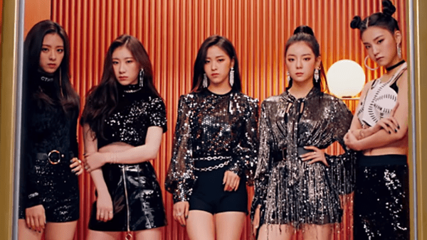 Knet chọn 5 ca khúc debut huyền thoại: SNSD và BLACKPINK đương nhiên có mặt, tranh cãi khi TWICE vắng bóng - Ảnh 10.