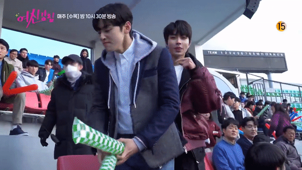 Hwang In Yeop ngang nhiên tuyên bố Cha Eun Woo là của tui, phen này Moon Ga Young ra rìa rồi! - Ảnh 2. Hwang In Yeop ngang nhiên tuyên bố Cha Eun Woo là của tui, phen này Moon Ga Young ra rìa rồi! - Ảnh 2.