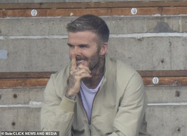 Thế nào là đẹp “cân” cả camera mờ nhoè và chấp luôn tuổi tác? Nhìn ảnh của David Beckham đi! - Ảnh 6.