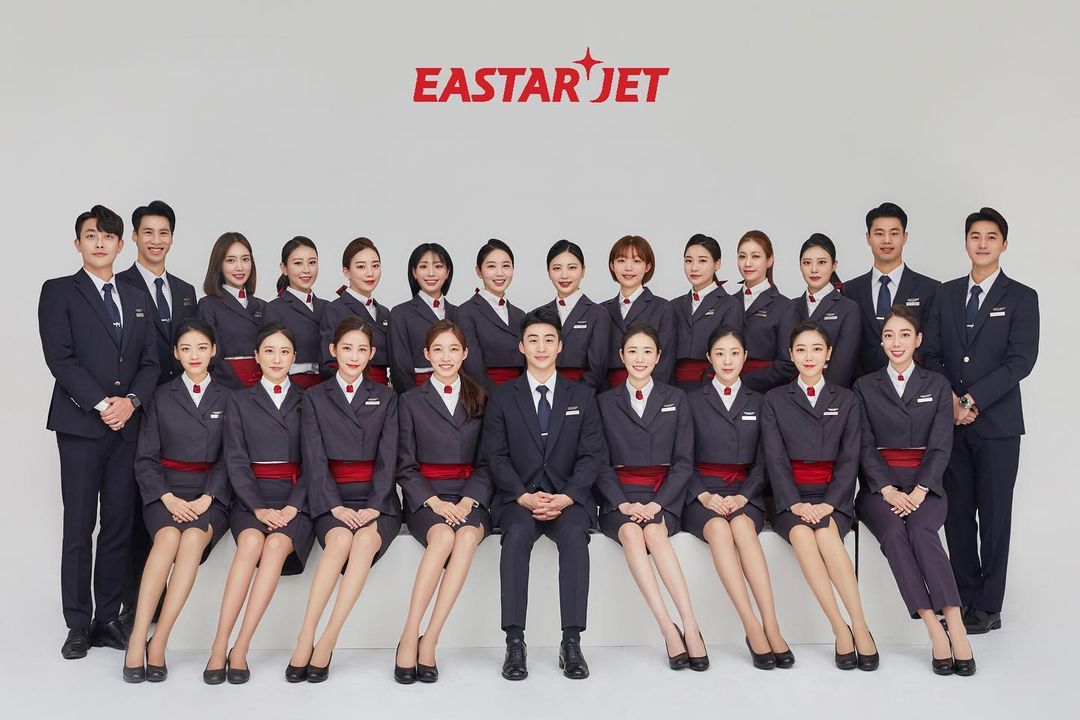 Đồng phục của tiếp viên hàng không Hàn Quốc: Đa phần đều nhã nhặn nhưng đột phá nhất thì phải là hãng cuối - Ảnh 9.