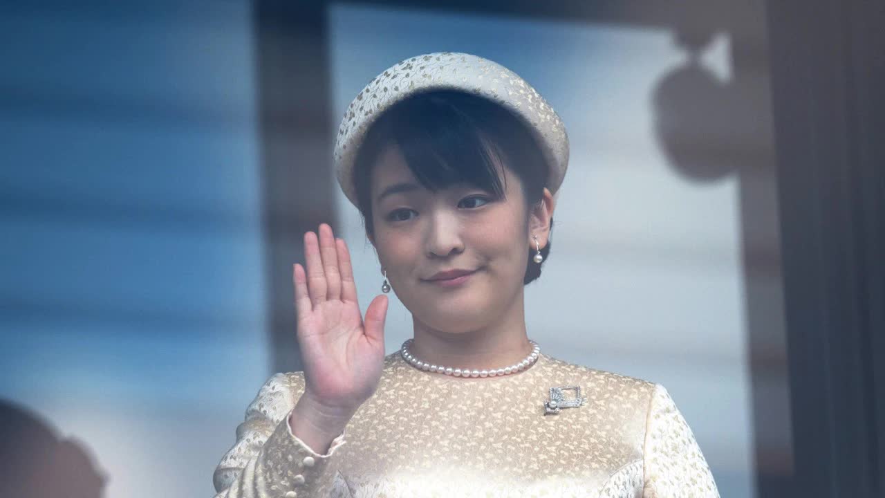 Công chúa Nhật khiến dân chúng buồn lòng vì cưới thường dân: Từng là viên ngọc quý được yêu mến giờ chỉ thấy gượng cười mỗi lần xuất hiện - Ảnh 5.