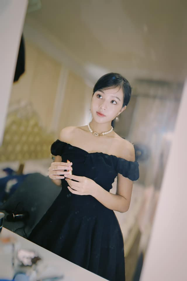 Ơ kìa Nam, sao lại để em Diệp vượt mặt khi đeo cùng 1 kiểu choker thế này - Ảnh 6. Ơ kìa Nam, sao lại để em Diệp vượt mặt khi đeo cùng 1 kiểu choker thế này - Ảnh 6.