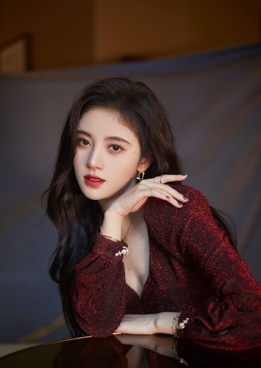 Visual vi diệu của tân binh 2k4 nhà JYP: Được khen là hậu duệ Ryujin nhưng nhìn giống cả Joy, Suzy lẫn Cúc Tịnh Y? - Ảnh 6.