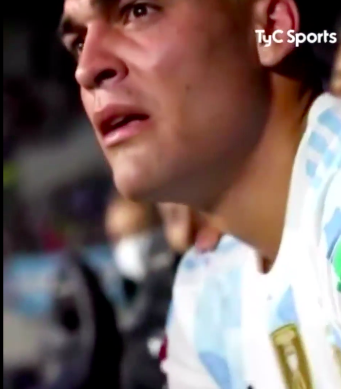 Đồng đội ăn ý của Messi gục khóc khi bị thay ra khỏi sân, lời giải thích khiến fan không khỏi băn khoăn - Ảnh 1.