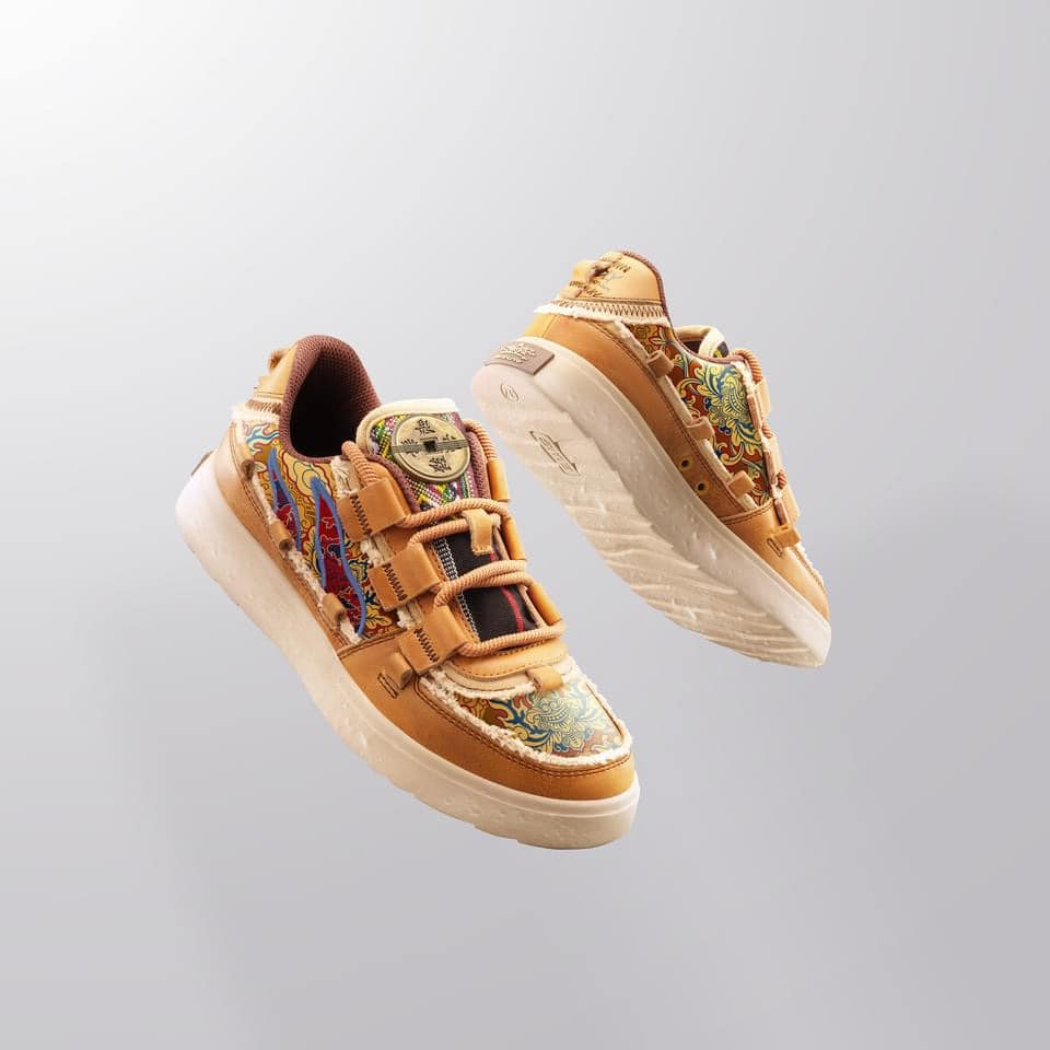 Phó tổng GĐ Marketing Biti’s đăng đàn xin lỗi vì dùng gấm Taobao cho đôi giày tôn vinh tinh thần Việt, người “tố” bất ngờ vào nói 1 câu khó đỡ - Ảnh 4.