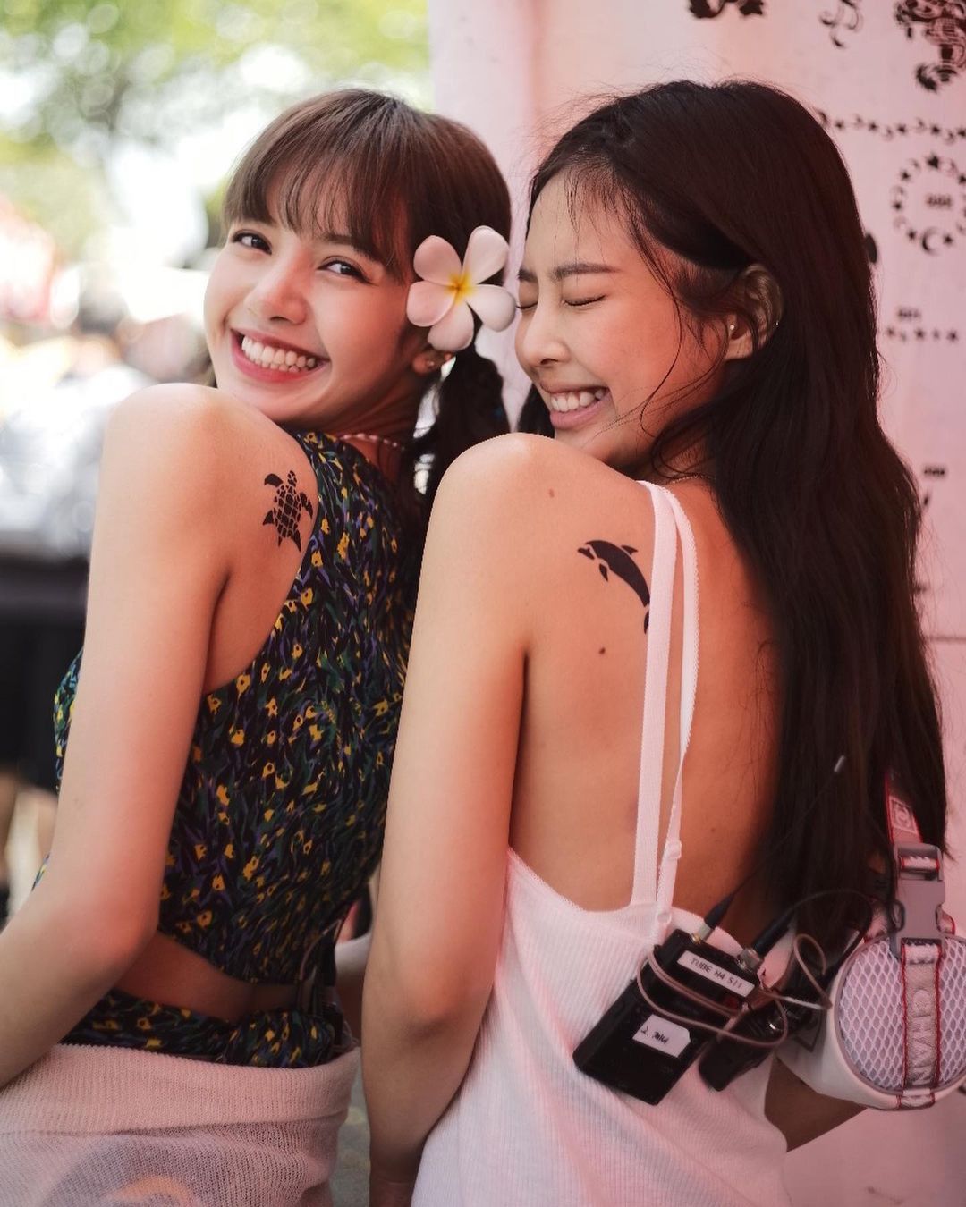 Trong BLACKPINK có cặp đôi Jennie - Lisa gấp đôi visual cực đã mắt, nhưng có bất hòa như lời đồn? - Ảnh 7. Trong BLACKPINK có cặp đôi Jennie - Lisa gấp đôi visual cực đã mắt, nhưng có bất hòa như lời đồn? - Ảnh 7.