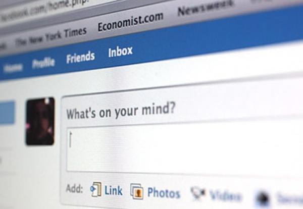 Viết thiếu 1 dấu phẩy trong bài đăng Facebook, người đàn ông có nguy cơ bị kết án và mất 4 tỷ đồng, ngọn ngành câu chuyện hết sức éo le - Ảnh 1. Viết thiếu 1 dấu phẩy trong bài đăng Facebook, người đàn ông có nguy cơ bị kết án và mất 4 tỷ đồng, ngọn ngành câu chuyện hết sức éo le - Ảnh 1.