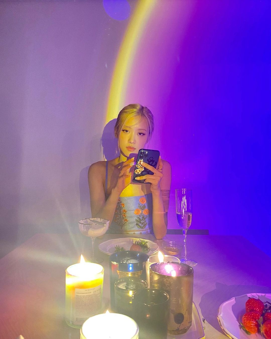 Giữa tranh cãi ủng hộ dancer YG ở Street Woman Fighter, Rosé (BLACKPINK) bỗng có động thái bất ngờ - Ảnh 8. Giữa tranh cãi ủng hộ dancer YG ở Street Woman Fighter, Rosé (BLACKPINK) bỗng có động thái bất ngờ - Ảnh 8.