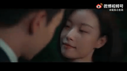 Lộ cảnh giường chiếu lãng mạn của Đặng Luân và đàn chị ở teaser phim mới - Ảnh 4.