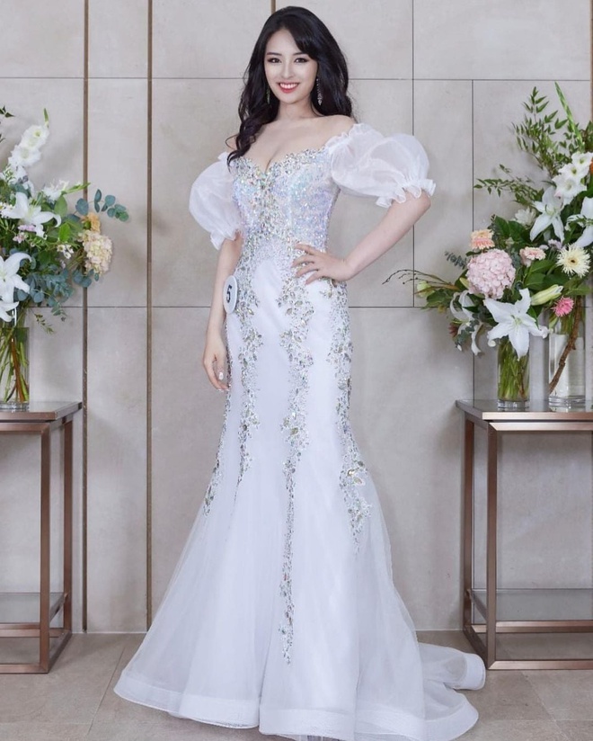 Lâu lắm rồi Hàn Quốc mới có 1 Hoa hậu đẹp thế này: Sống mũi sắc như dao, vòng 1 khủng ngồn ngộn nhưng dính nghi vấn dao kéo - Ảnh 3. Lâu lắm rồi Hàn Quốc mới có 1 Hoa hậu đẹp thế này: Sống mũi sắc như dao, vòng 1 khủng ngồn ngộn nhưng dính nghi vấn dao kéo - Ảnh 3.