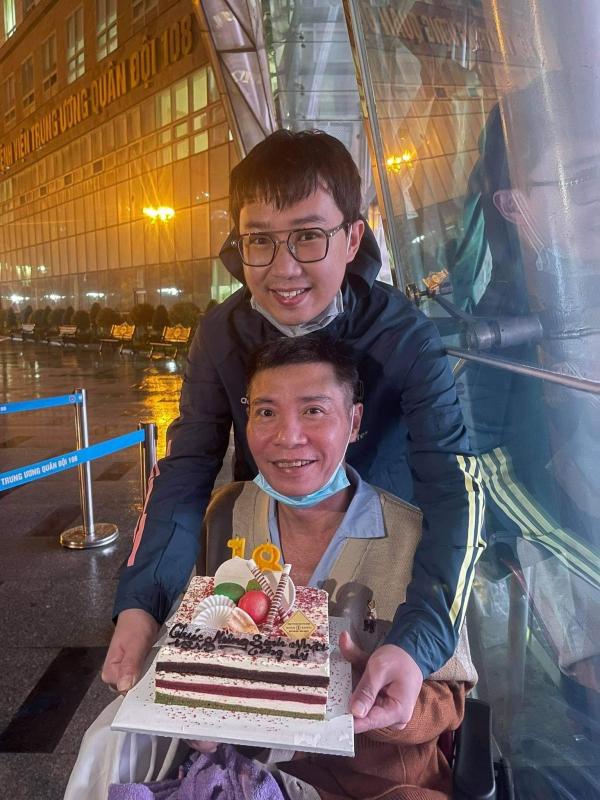 Vợ kém tuổi của NS Công Lý hé lộ tình trạng hiện tại của chồng sau gần 3 tháng nhập viện - Ảnh 6. Vợ kém tuổi của NS Công Lý hé lộ tình trạng hiện tại của chồng sau gần 3 tháng nhập viện - Ảnh 6.