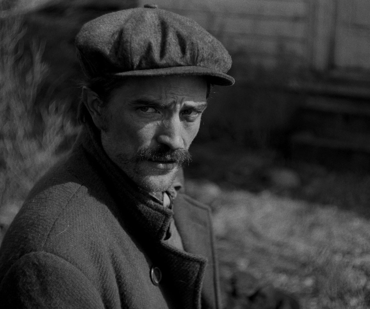 5 lần nam thần Robert Pattinson lột xác gây chấn động: Từ ma cà rồng hot nhất lịch sử tới Người Dơi cũng chưa sốc bằng cái tên số 3! - Ảnh 7. 5 lần nam thần Robert Pattinson lột xác gây chấn động: Từ ma cà rồng hot nhất lịch sử tới Người Dơi cũng chưa sốc bằng cái tên số 3! - Ảnh 7.