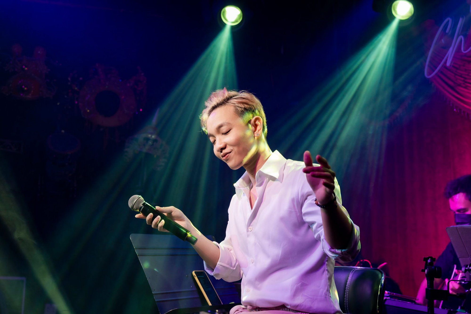 Một ph&ograve;ng tr&agrave; nổi tiếng ở trung t&acirc;m TP.HCM ch&iacute;nh thức đ&oacute;ng cửa vĩnh viễn sau dịch Covid-19, kh&aacute;n giả kh&ocirc;ng khỏi tiếc nuối! - Ảnh 16.