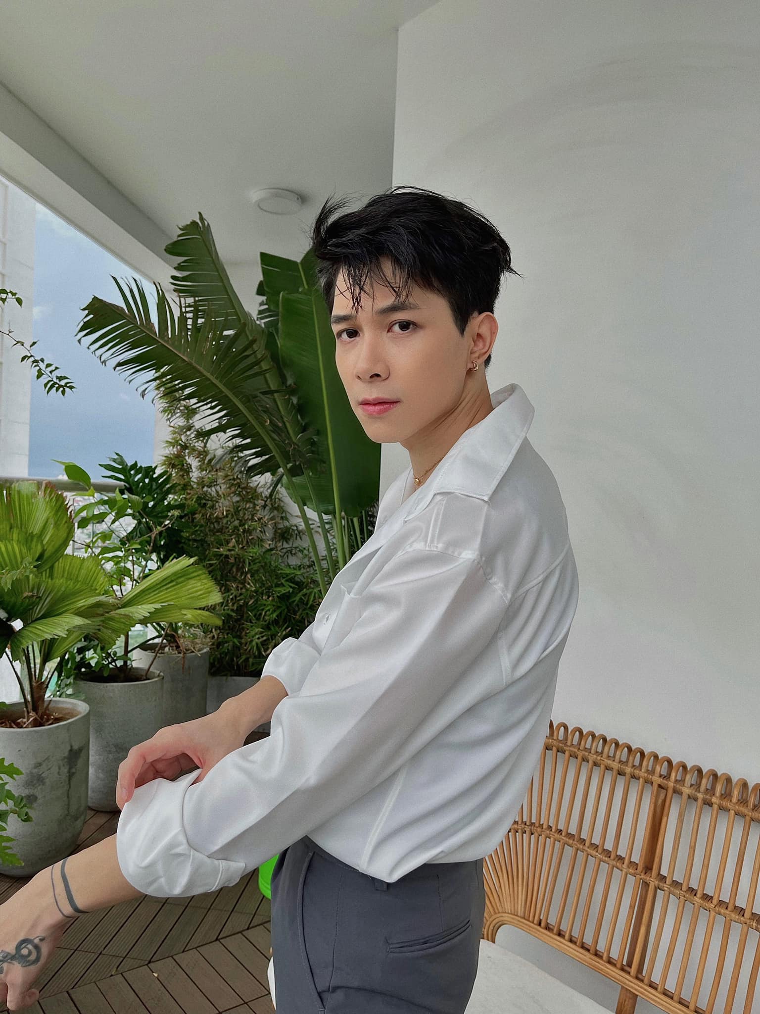 Anh Tú tút tát chuẩn soái ca thông báo mai là ngày đặc biệt, sắp công khai con đầu lòng hay gì đây? - Ảnh 4. Anh Tú tút tát chuẩn soái ca thông báo mai là ngày đặc biệt, sắp công khai con đầu lòng hay gì đây? - Ảnh 4.