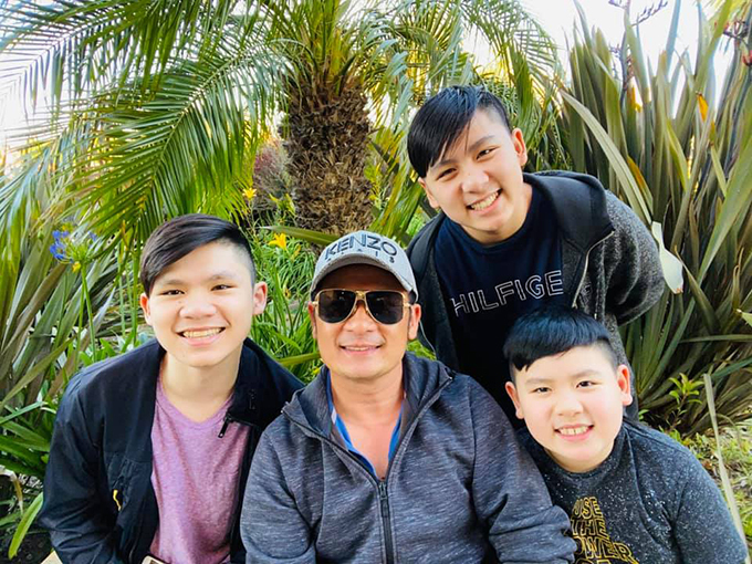 Bằng Kiều và vợ cũ Trizzie Phương Trinh tái ngộ, cùng làm điều này cho con trai cả trước ngày tựu trường - Ảnh 9. Bằng Kiều và vợ cũ Trizzie Phương Trinh tái ngộ, cùng làm điều này cho con trai cả trước ngày tựu trường - Ảnh 9.