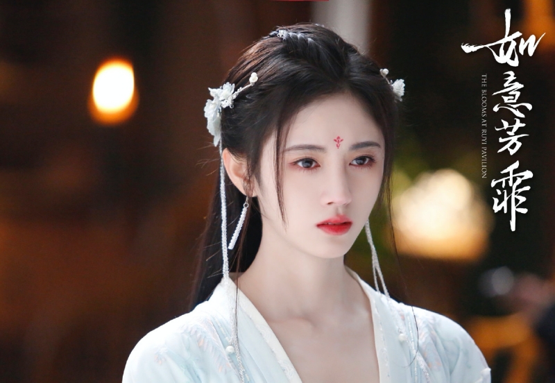 Cúc Tịnh Y quyết ăn thua đủ cực gắt với công ty: Cắn răng lăng xê sao mới với 1 điều kiện, ai dè quyền lực tăng vượt bậc? - Ảnh 1. Cúc Tịnh Y quyết ăn thua đủ cực gắt với công ty: Cắn răng lăng xê sao mới với 1 điều kiện, ai dè quyền lực tăng vượt bậc? - Ảnh 1.