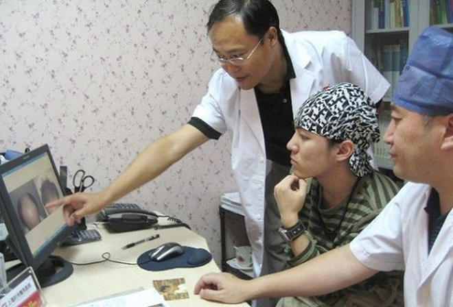 Tam Mao trụi tóc năm 14 tuổi, chạy chữa khắp nơi vì bệnh lạ giờ đây khiến cả Cbiz choáng nặng với visual thay đổi 180 độ - Ảnh 11. Tam Mao trụi tóc năm 14 tuổi, chạy chữa khắp nơi vì bệnh lạ giờ đây khiến cả Cbiz choáng nặng với visual thay đổi 180 độ - Ảnh 11.