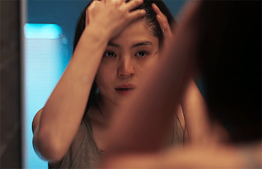 Sốc với mặt mộc của Han So Hee ở bom tấn mới: Chả thèm son phấn, bị đánh te tua vẫn đẹp hú hồn - Ảnh 5.