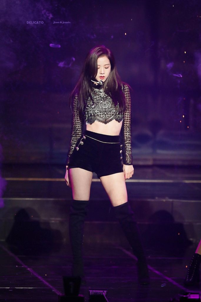 Body của mỹ nhân bị đánh giá thấp nhất BLACKPINK: Thua chị kém em vẫn có cơ bụng số 11 cực phẩm, chân thon khỏe khoắn ai nấy đều phát mê - Ảnh 6.