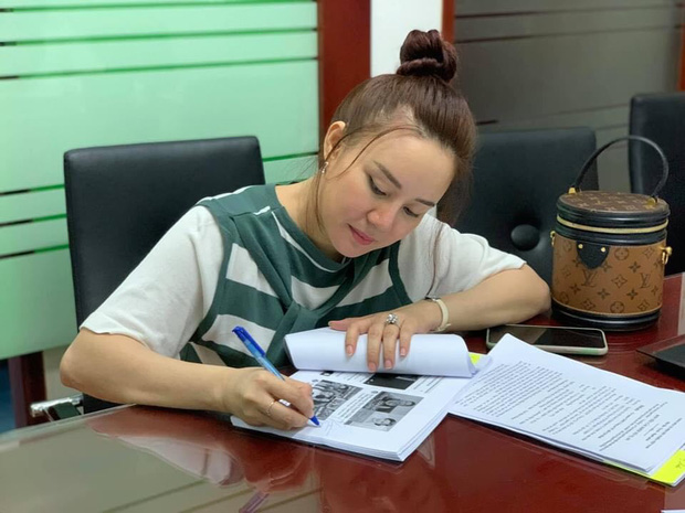 Vy Oanh chia sẻ sau khi nộp đơn khởi tố bà Phương Hằng, thông báo tin vui trong tiến trình của vụ kiện - Ảnh 4.