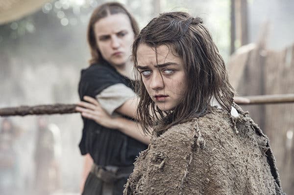 Sao nhí Game Of Thrones thả rông vòng 1 đạp xe trên phố ở phim mới, gây sốc vì nhan sắc ngày càng quyến rũ hút hồn - Ảnh 6. Sao nhí Game Of Thrones thả rông vòng 1 đạp xe trên phố ở phim mới, gây sốc vì nhan sắc ngày càng quyến rũ hút hồn - Ảnh 6.