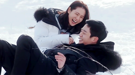 N&agrave;o phải Hyun Bin, đ&acirc;y mới l&agrave; nam thần m&agrave; Son Ye Jin cưng hết mực: C&ocirc;ng khai t&igrave;nh tứ ở họp b&aacute;o, cảnh n&oacute;ng qu&aacute; trời lu&ocirc;n! - Ảnh 9.