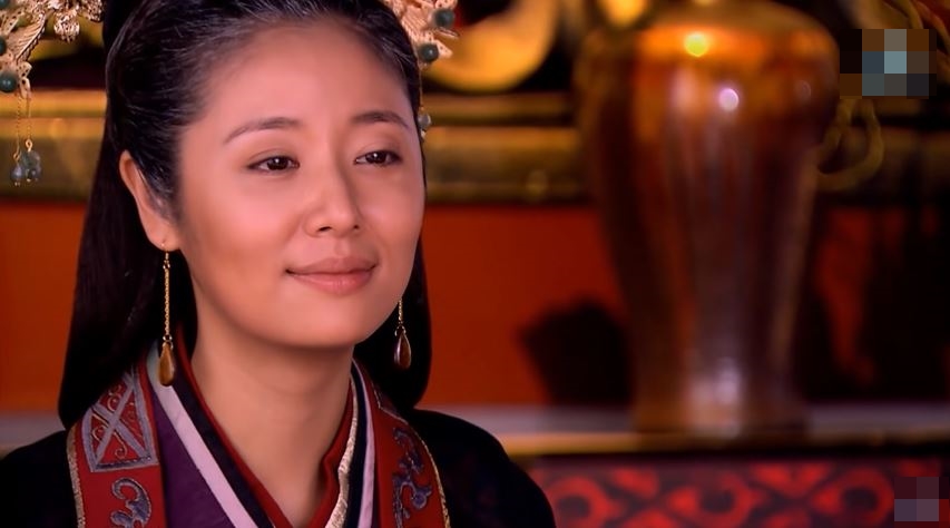 Mỹ nhân Hoa ngữ gây sốc với tạo hình già nua: Triệu Lệ Dĩnh hóa bà lão da nhăn nheo, trùm cuối đỉnh cỡ nào mà ai cũng thán phục? - Ảnh 11.