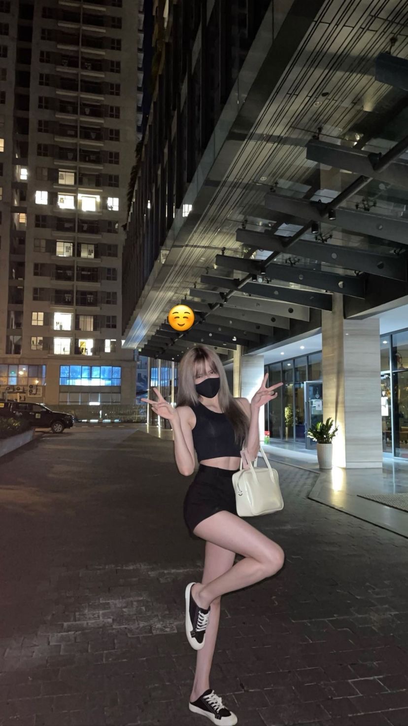 Thiều Bảo Trâm đổi màu tóc mới, khoe cơ bụng phẳng lỳ chẳng chút mỡ thừa: Đúng là con gái đẹp nhất khi không thuộc về ai! - Ảnh 3.