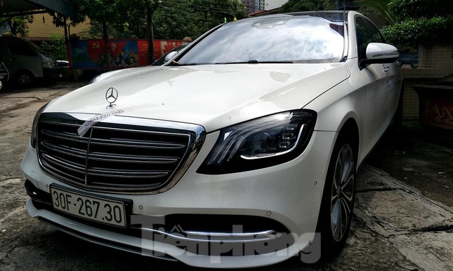 Cận cảnh d&agrave;n si&ecirc;u xe bị thu giữ trong đường d&acirc;y đ&aacute;nh bạc khủng ở H&agrave; Nội - Ảnh 7.