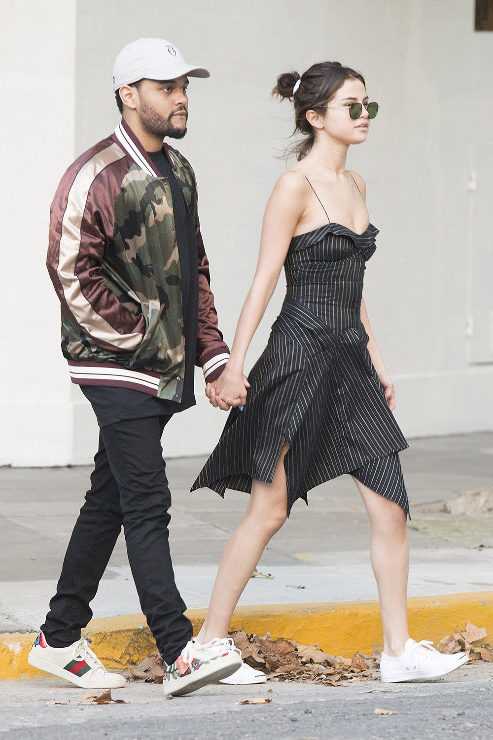 The Weeknd là ai mà hẹn hò cả 3 siêu mỹ nhân Selena Gomez, Bella Hadid và Angelina Jolie? Nhìn pro5 xỉu luôn trời! - Ảnh 11.