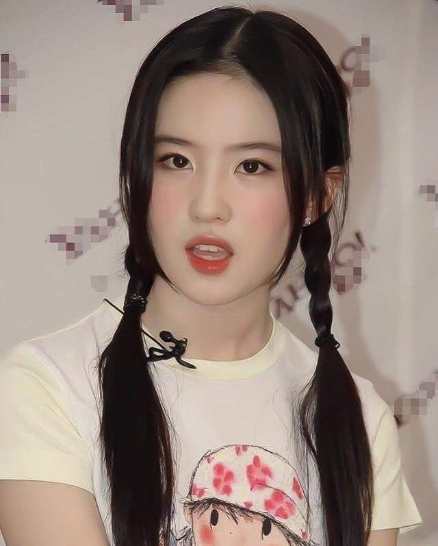 Visual thuở 18 của 4 nữ thần Cbiz: Lưu Diệc Phi tựa ti&ecirc;n tử đối lập Triệu Lệ Dĩnh, nhưng Dương Mịch mới g&acirc;y cho&aacute;ng - Ảnh 7.