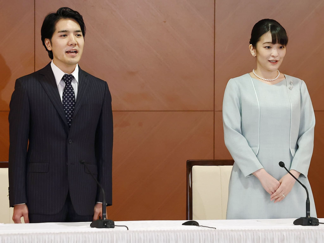 Chồng Công chúa Nhật không có tên trong danh sách lấy bằng luật sư, tiết lộ lý do chua chát không tổ chức hôn lễ ở khách sạn - Ảnh 2.