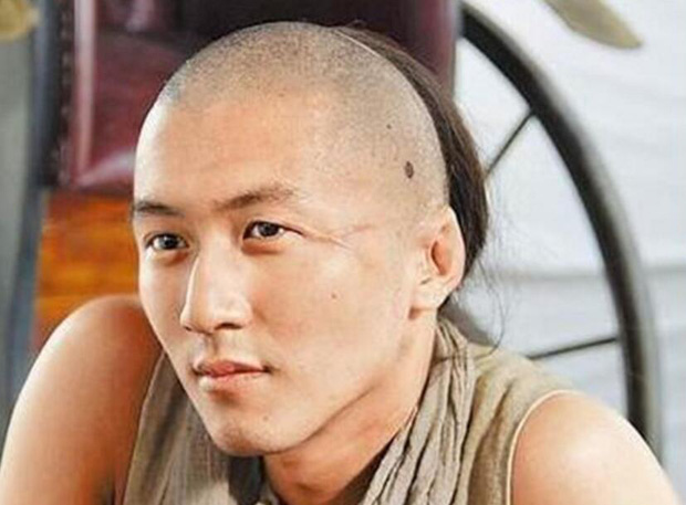 Nổi tiếng sát gái mê hoặc cả Trương Bá Chi, Tạ Đình Phong lại có thói quen ở bẩn đến mức ung thư da đầu - Ảnh 4.
