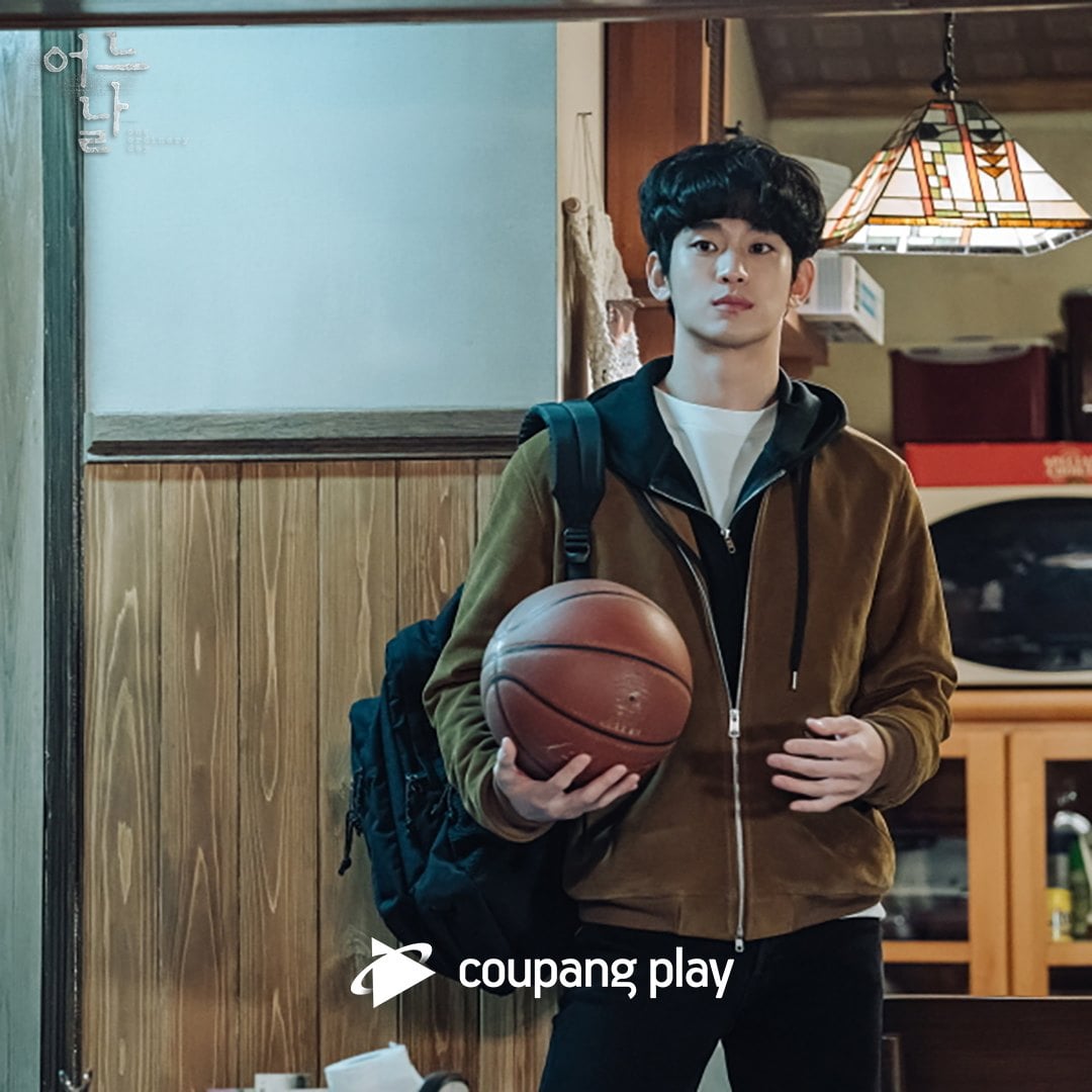 Lộ visual trẻ như trai mới lớn của Kim Soo Hyun ở phim mới, nai tơ thế này mà đóng sát nhân thì ai tin? - Ảnh 2.