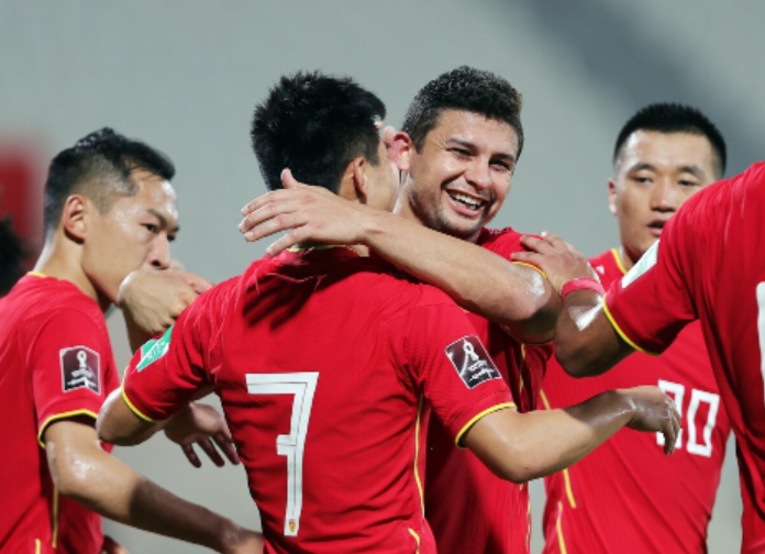 Cách đọc đội hình chính tuyển Trung Quốc theo tiếng Việt - Ảnh 2.