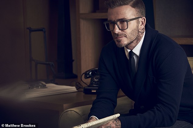 David Beckham lại đẹp trai nữa rồi: Chụp quảng cáo mà như phim điện ảnh, đường nét cực phẩm sắc nét cứa vào trái tim chị em - Ảnh 4.