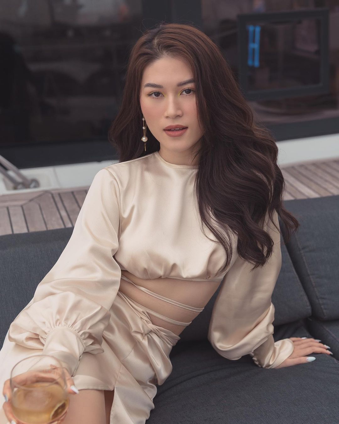 “Nhà nhiều tiền có lợi nhất là khi…” - ái nữ duy nhất của “bà trùm” doanh nghiệp xuất khẩu cá ngừ lớn nhất Việt Nam sẽ nói cho bạn biết! - Ảnh 1. “Nhà nhiều tiền có lợi nhất là khi…” - ái nữ duy nhất của “bà trùm” doanh nghiệp xuất khẩu cá ngừ lớn nhất Việt Nam sẽ nói cho bạn biết! - Ảnh 1.