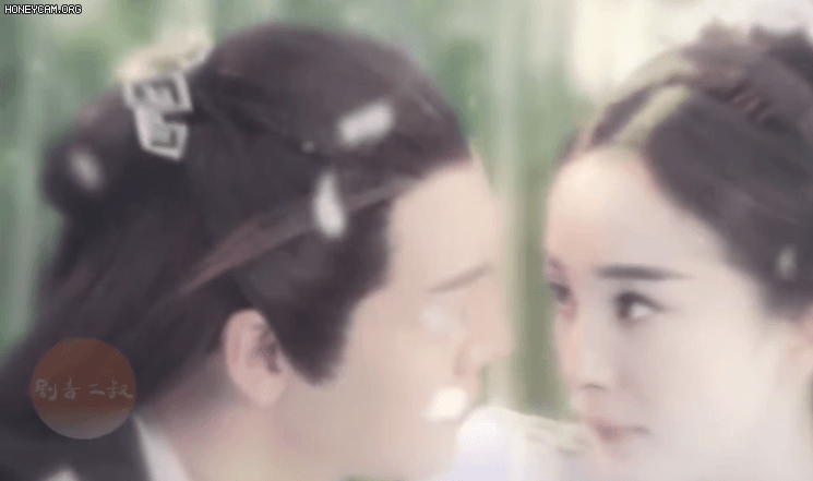 M&ecirc; mẩn cảnh h&ocirc;n của Dương Mịch ở Hộc Ch&acirc;u Phu Nh&acirc;n, xem m&atilde;i mới ph&aacute;t hiện 1 điểm giống hệt Tam Sinh Tam Thế? - Ảnh 3.