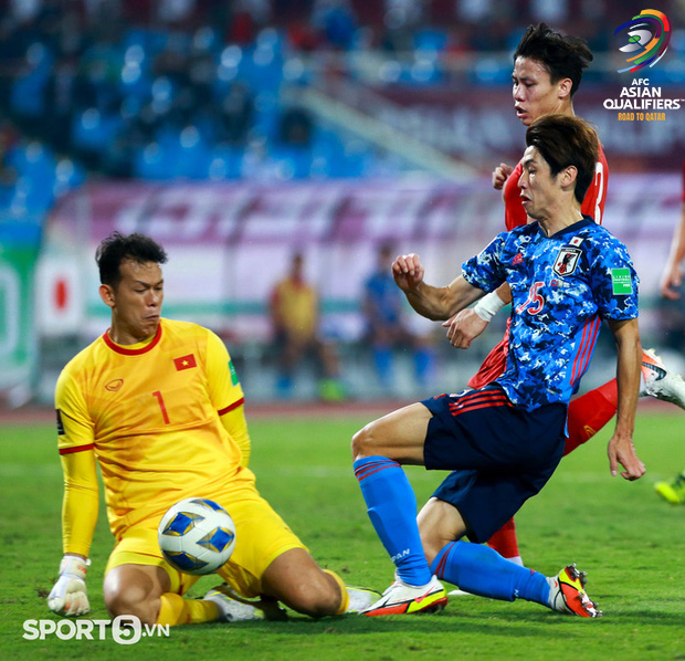 Chứng kiến đội nhà chỉ thắng tối thiểu tuyển Việt Nam, truyền thông Nhật Bản bực bội, quay sang mắng xối xả HLV cùng các cầu thủ - Ảnh 3.
