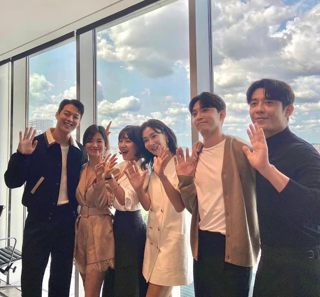Song Hye Kyo dính lời nguyền: Bị đồn yêu 9 bạn diễn siêu sao với cái kết chung, đỉnh điểm nghi vấn cắm sừng Song Joong Ki - Ảnh 23. Song Hye Kyo dính lời nguyền: Bị đồn yêu 9 bạn diễn siêu sao với cái kết chung, đỉnh điểm nghi vấn cắm sừng Song Joong Ki - Ảnh 23.