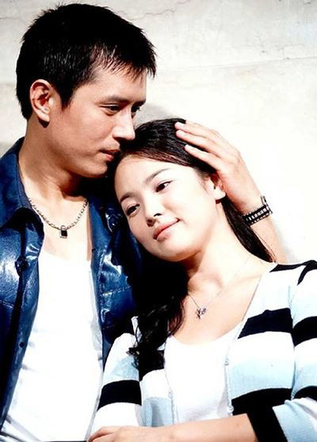 Song Hye Kyo dính lời nguyền: Bị đồn yêu 9 bạn diễn siêu sao với cái kết chung, đỉnh điểm nghi vấn cắm sừng Song Joong Ki - Ảnh 3. Song Hye Kyo dính lời nguyền: Bị đồn yêu 9 bạn diễn siêu sao với cái kết chung, đỉnh điểm nghi vấn cắm sừng Song Joong Ki - Ảnh 3.