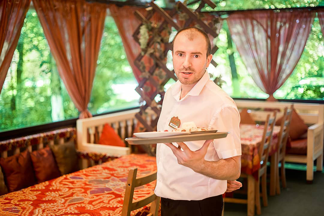 Những chiếc pizza giá chỉ dành cho đại gia vung tiền - Ảnh 1. Những chiếc pizza giá chỉ dành cho đại gia vung tiền - Ảnh 1.