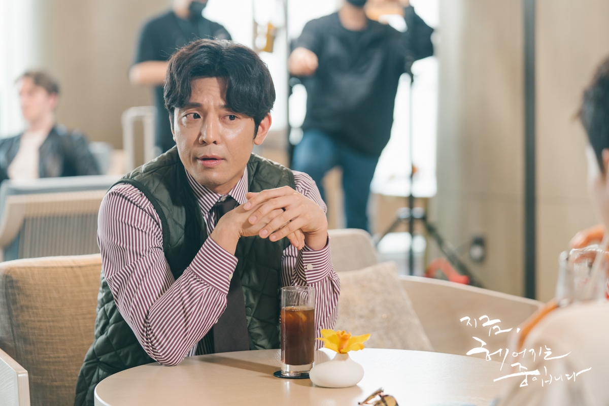 Now, We Are Breaking Up: Song Hye Kyo à, đừng chỉ đẹp và nhạt nhẽo như thế nữa! - Ảnh 11. Now, We Are Breaking Up: Song Hye Kyo à, đừng chỉ đẹp và nhạt nhẽo như thế nữa! - Ảnh 11.